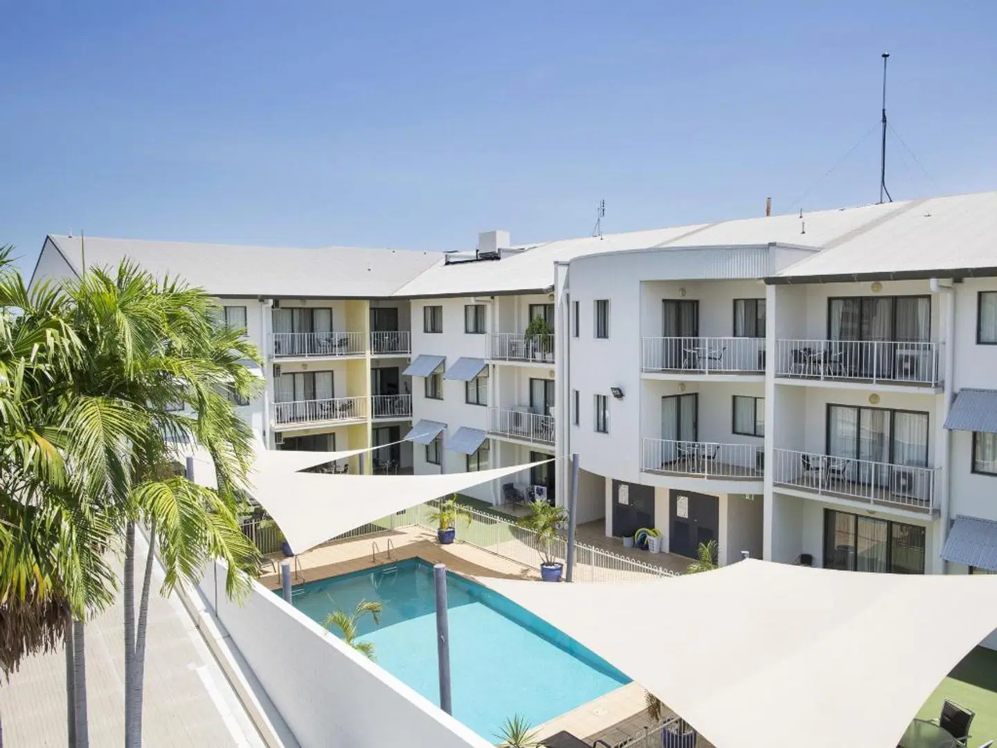 Metro Advance Apartments & Hotel Darwin EXTERIOR