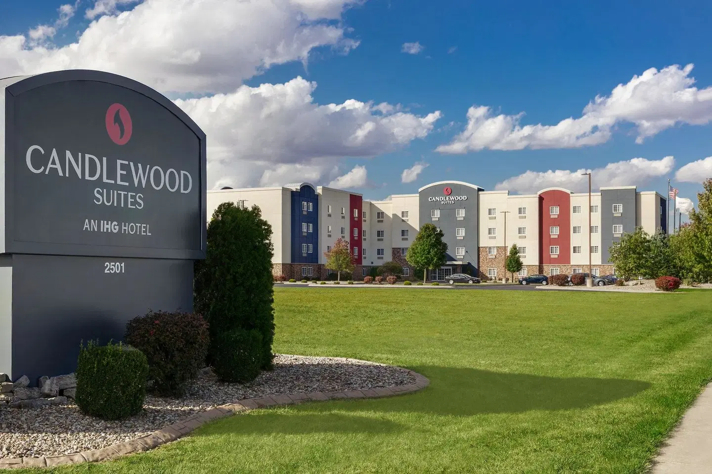Candlewood Suites Springfield by IHG EXTERIOR