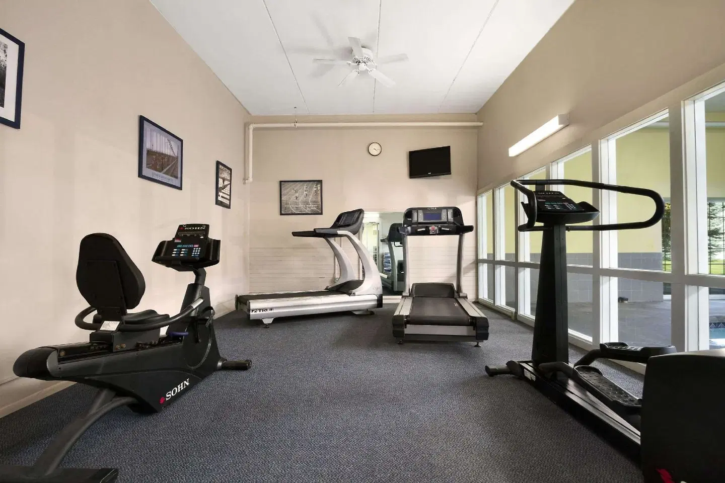 Ramada by Wyndham Spokane Airport SPORTS_AND_LEISURE