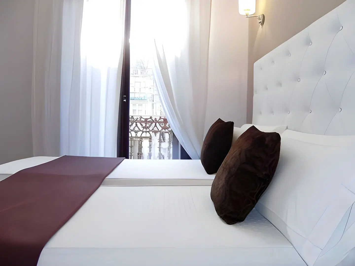 Apartments Ramblas 108 ROOM_EXAMPLE