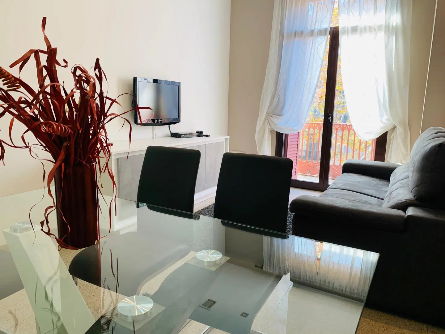 Apartments Ramblas 108 ROOM_EXAMPLE