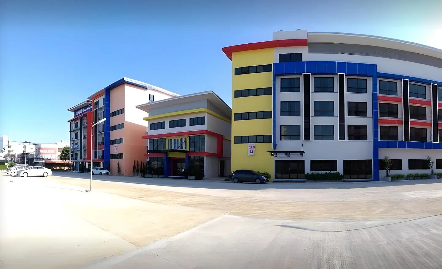 Sakura Budget Hotel EXTERIOR