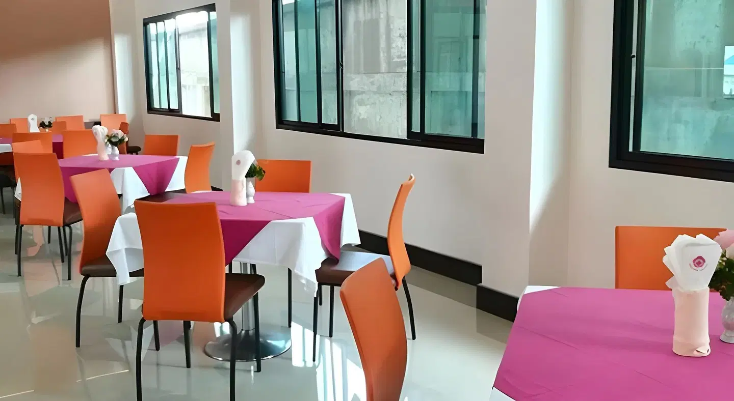 Sakura Budget Hotel Restaurant