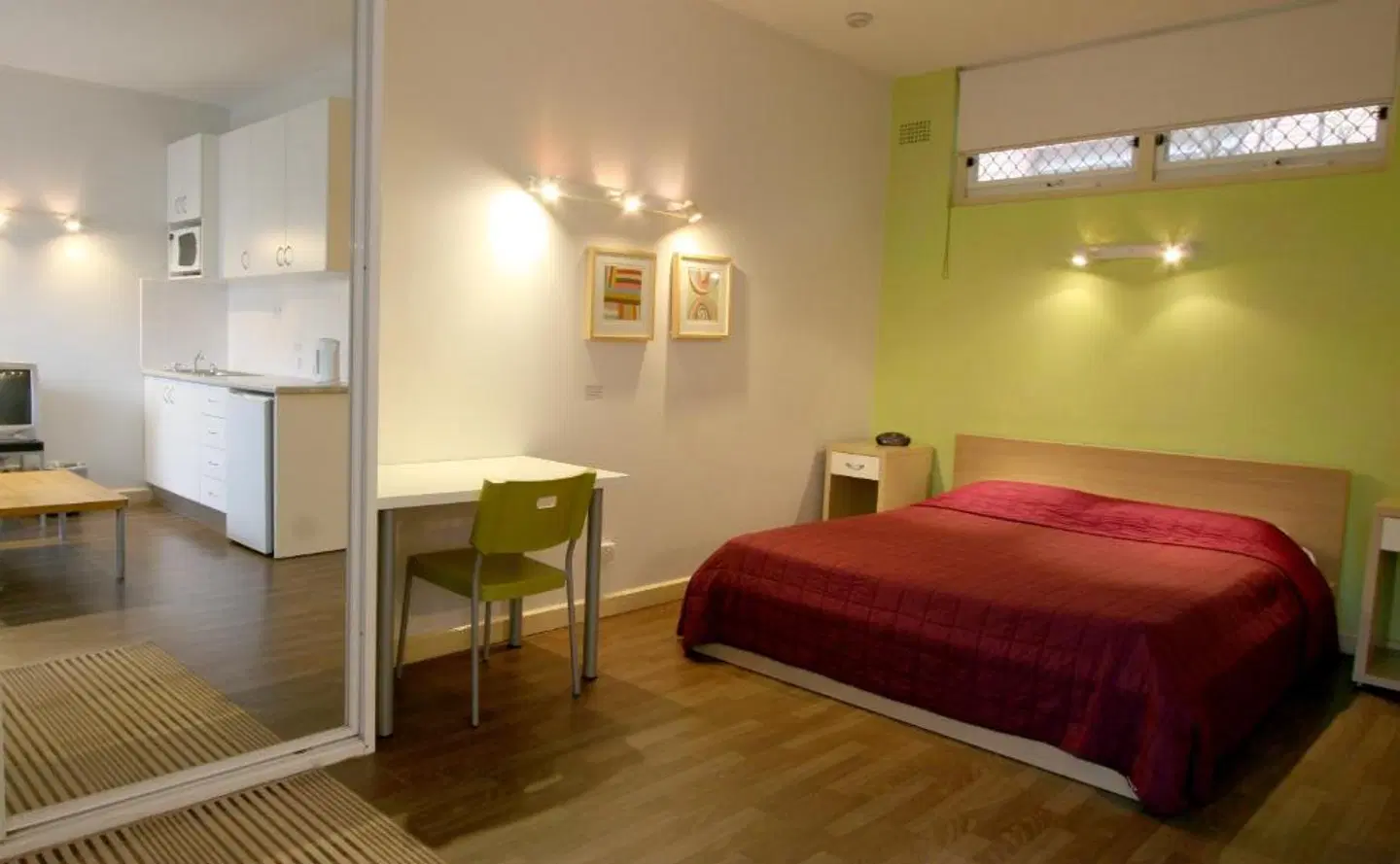 Ultimate Apartments ROOM_EXAMPLE
