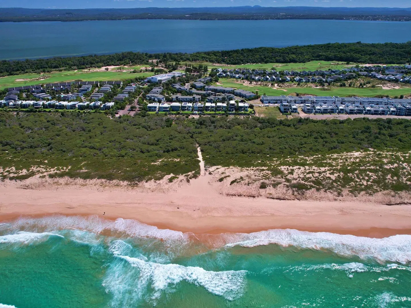 Pullman Magenta Shores Resort LANDSCAPE