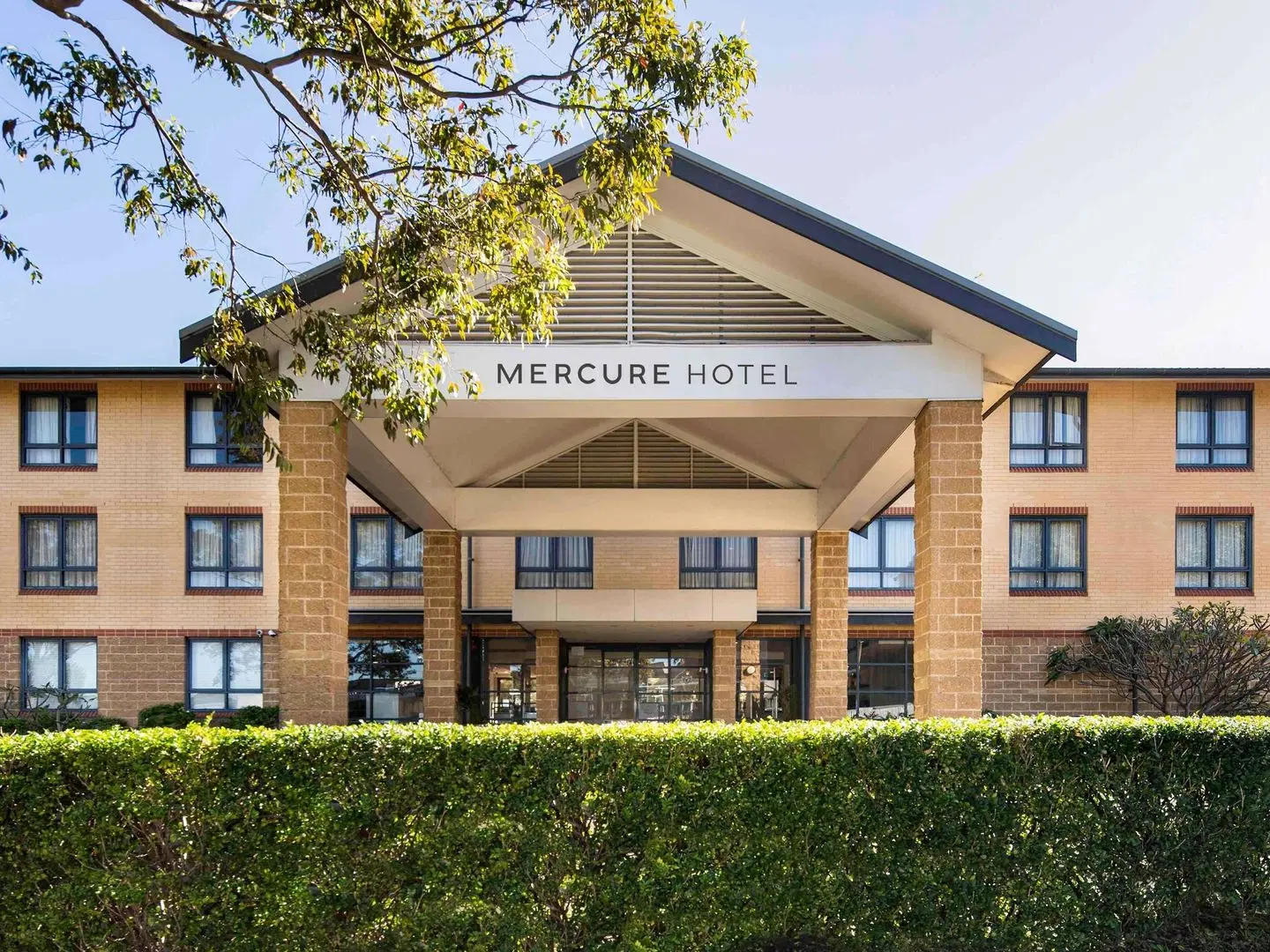 Mercure Sydney Manly Warringah EXTERIOR