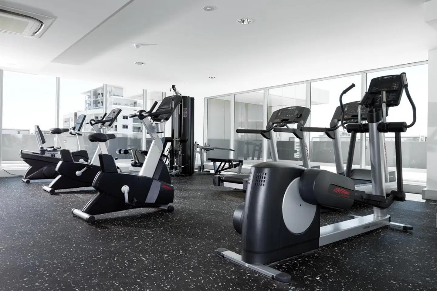 H on Mitchell Apartment Hotel SPORTS_AND_LEISURE