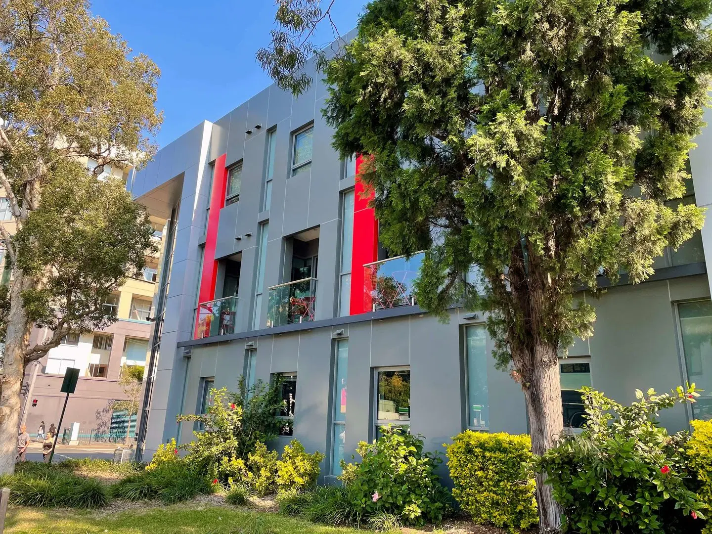 Best Western Plus Camperdown Suites EXTERIOR