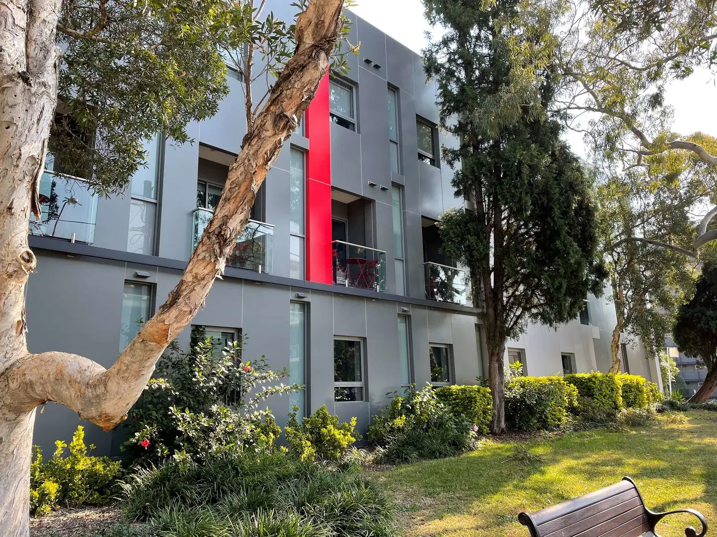 Best Western Plus Camperdown Suites EXTERIOR