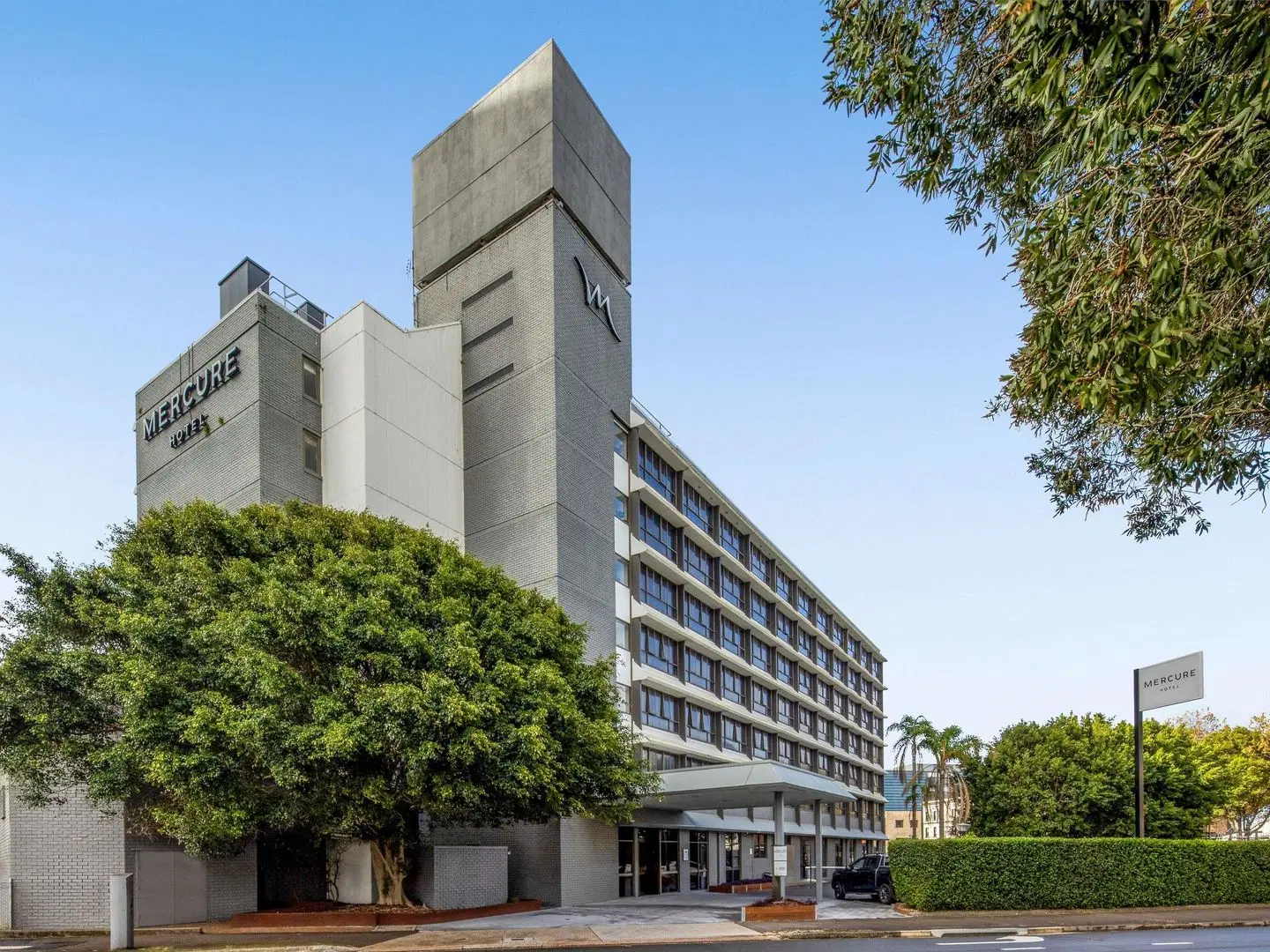 Mercure Newcastle EXTERIOR
