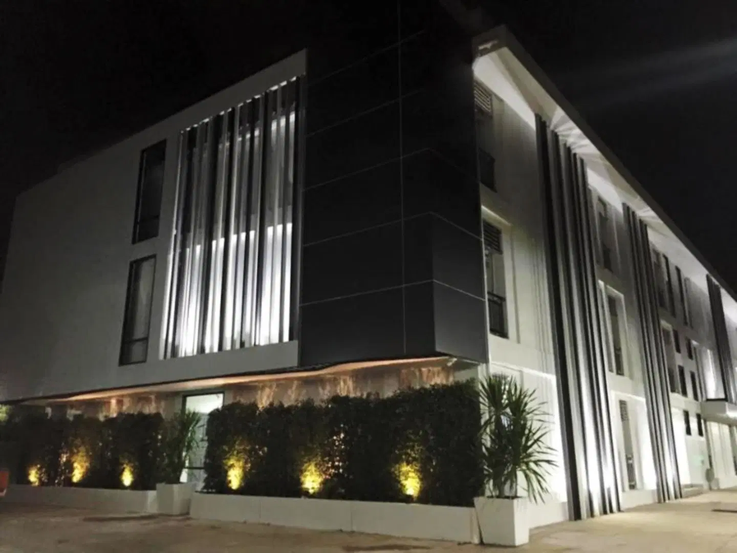 @Sakon Hotel EXTERIOR