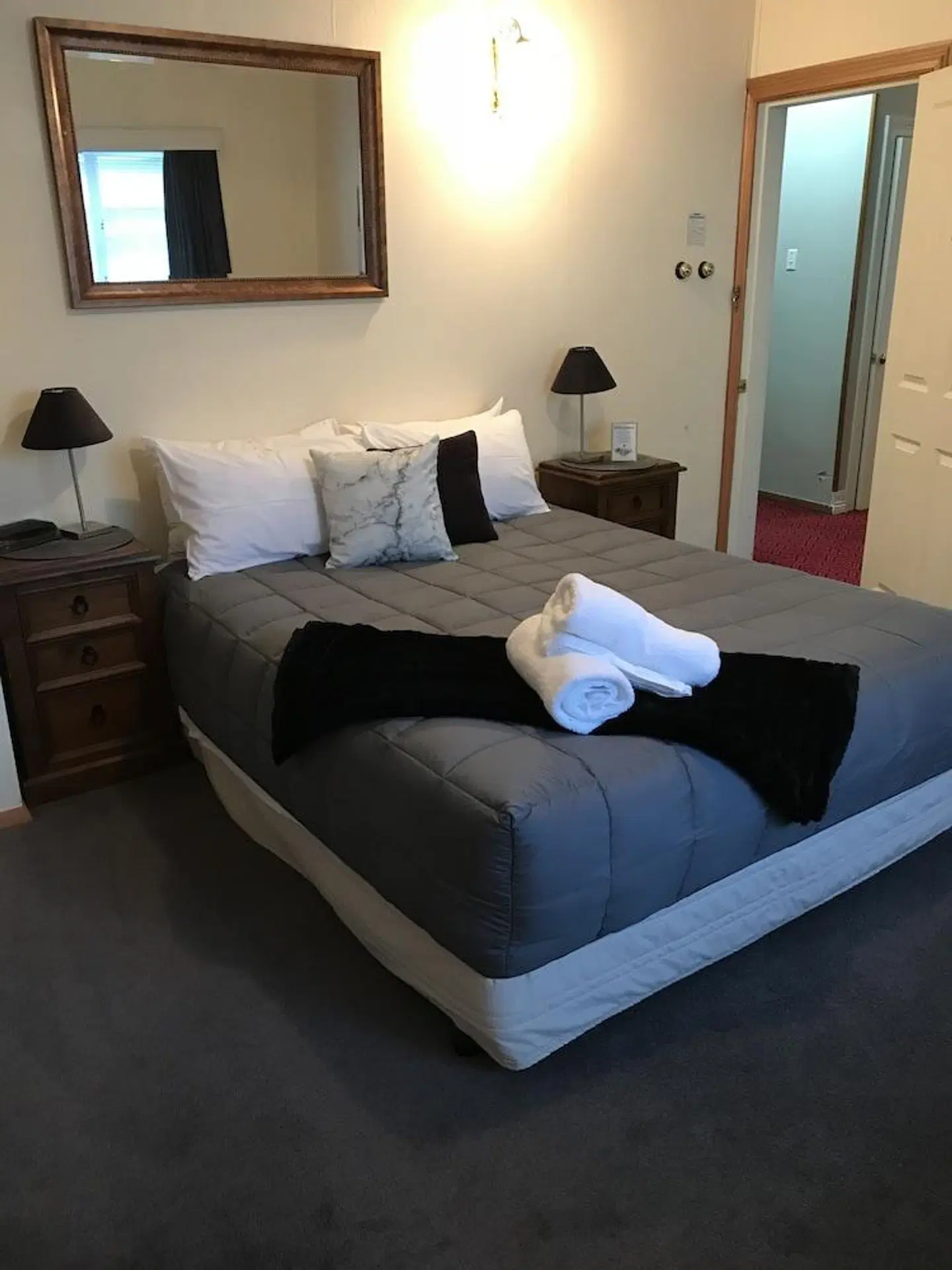 Admirals Lodge B&B ROOM_EXAMPLE