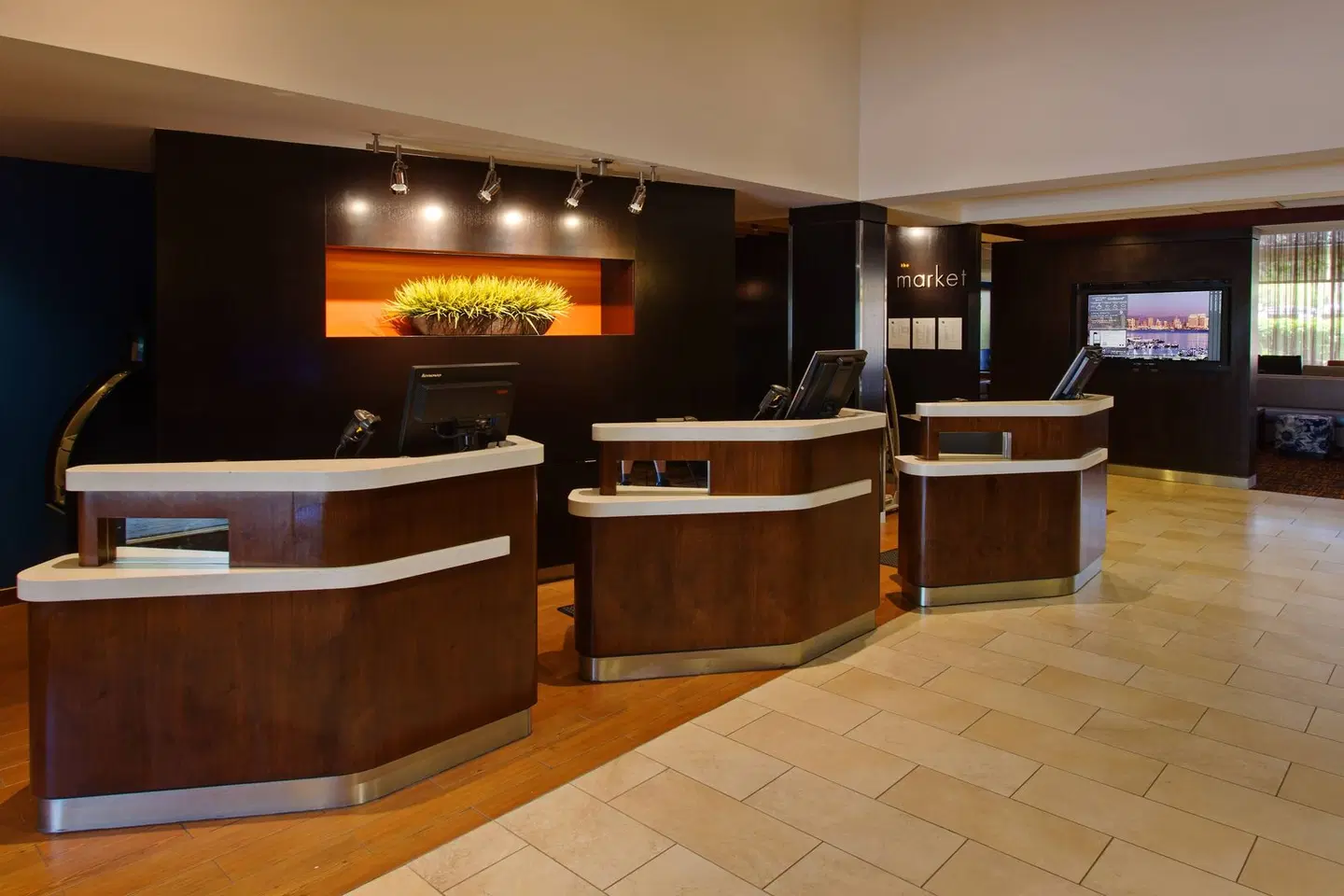 Courtyard by Marriott San Diego Central Bar