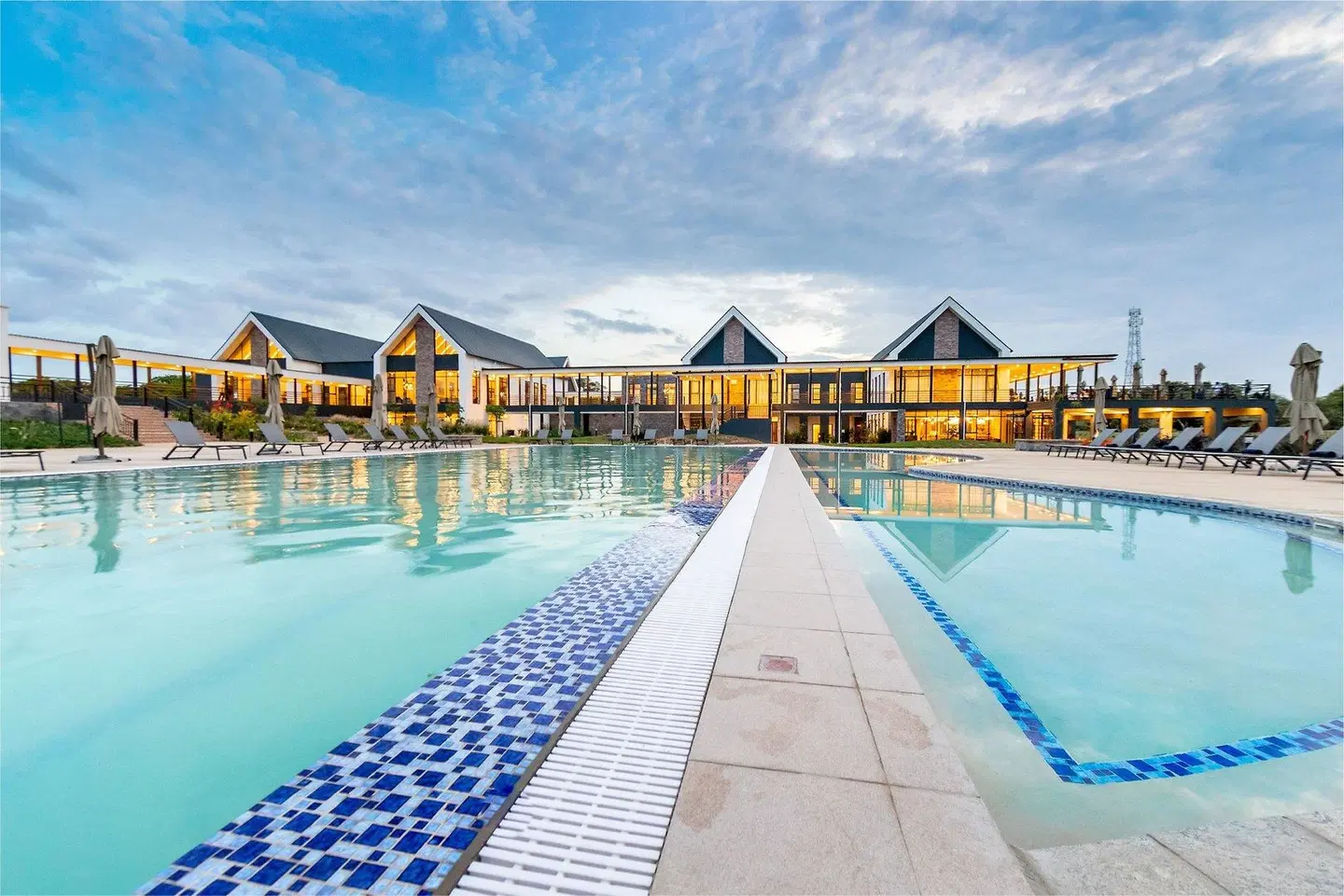 Ciêla, Lusaka, a Tribute Portfolio Resort and Spa OUTDOOR_POOL