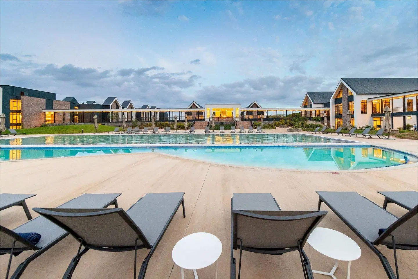 Ciêla, Lusaka, a Tribute Portfolio Resort and Spa OUTDOOR_POOL