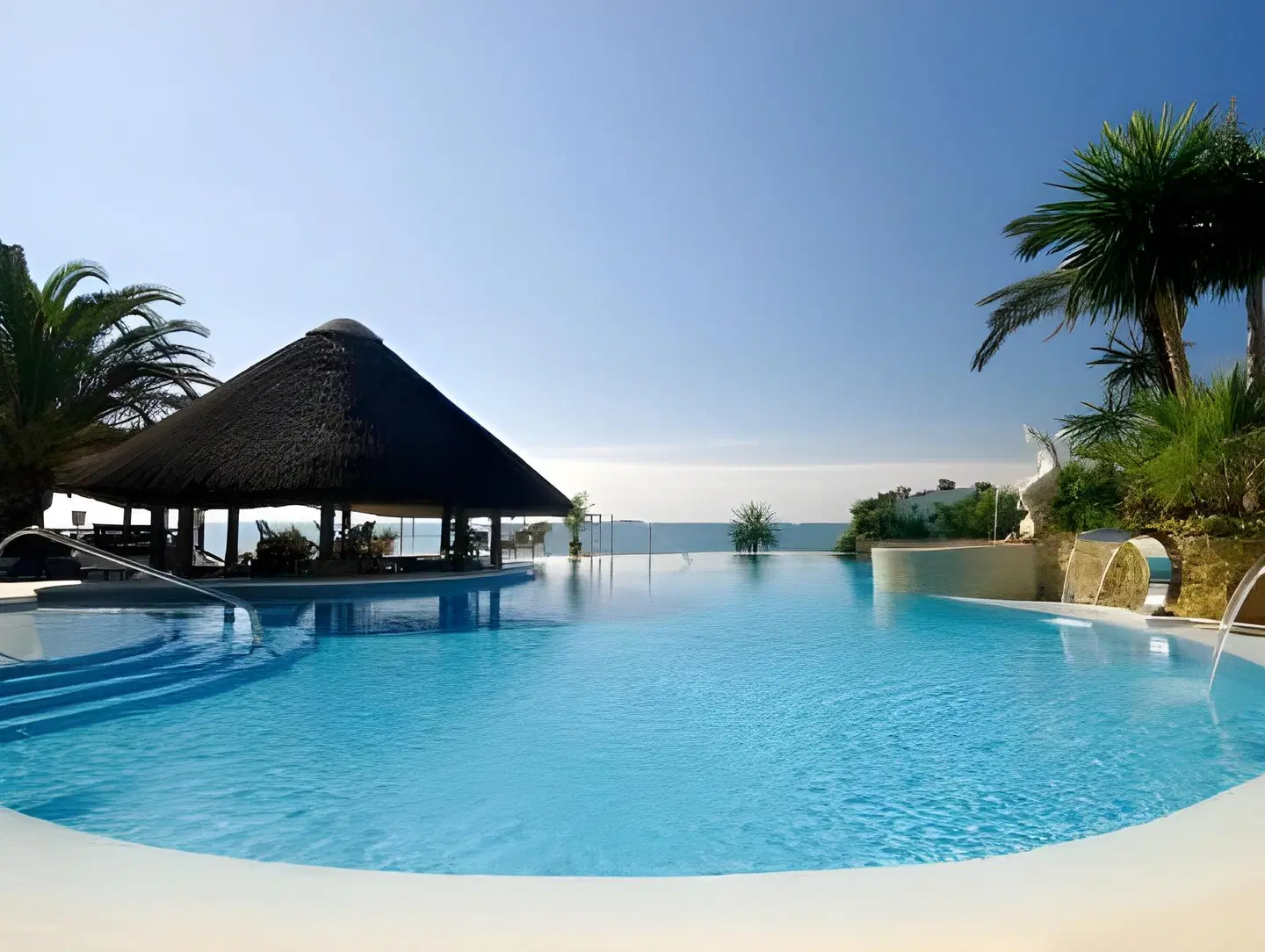 El Oceano Beach Hotel OUTDOOR_POOL
