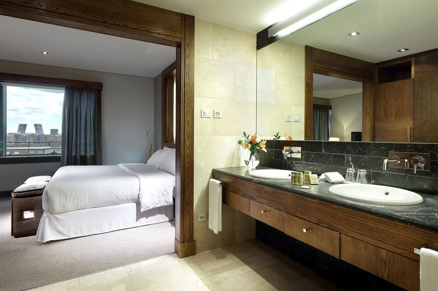 Eurostars Suites Mirasierra Badezimmer