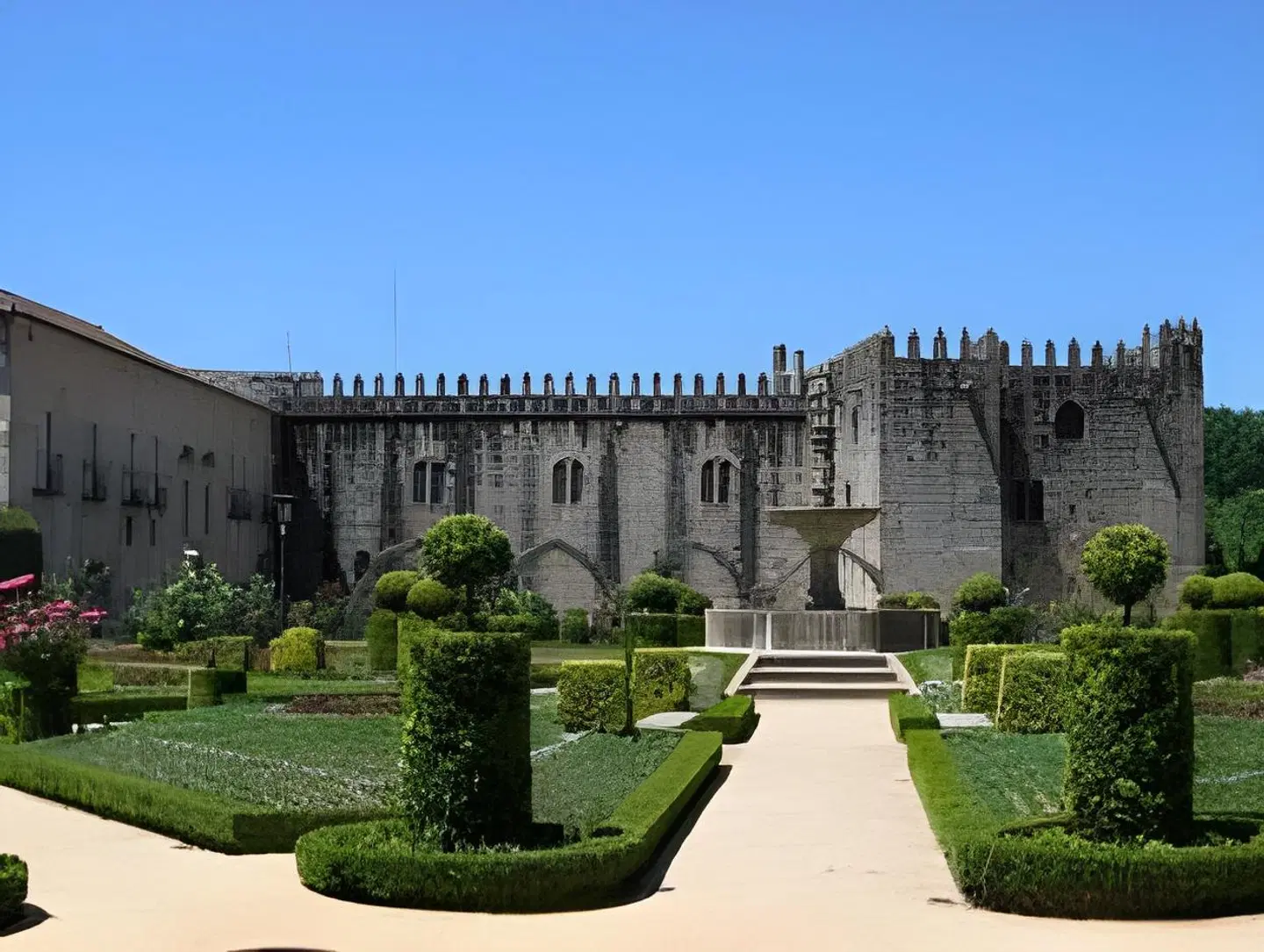 Senhora A Branca EXTERIOR
