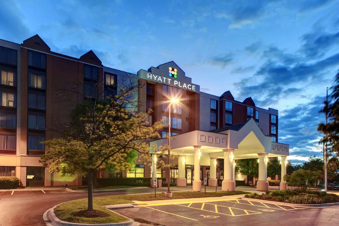 Hyatt Place Chicago/Itasca EXTERIOR
