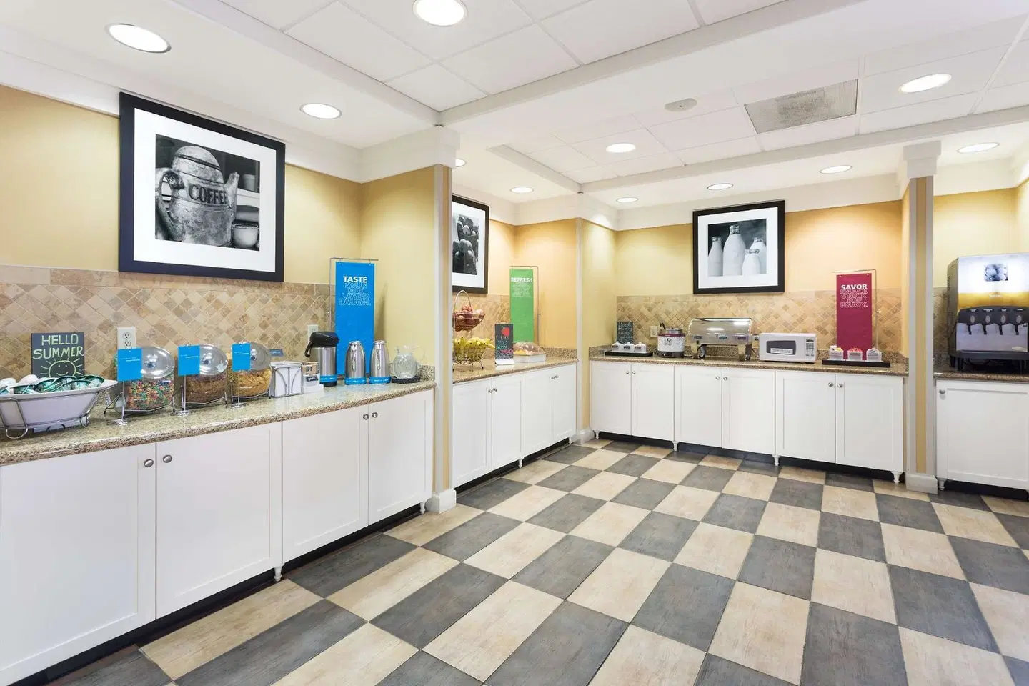 Hampton Inn Moss Point Restaurant