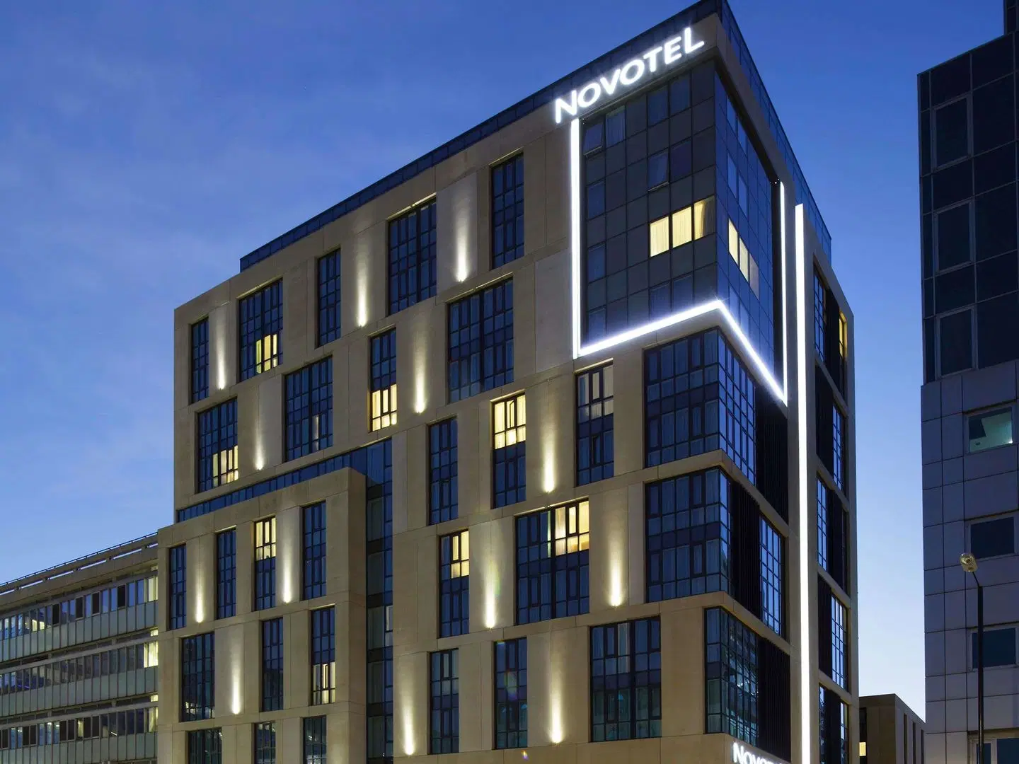 Novotel London Blackfriars Hotel EXTERIOR