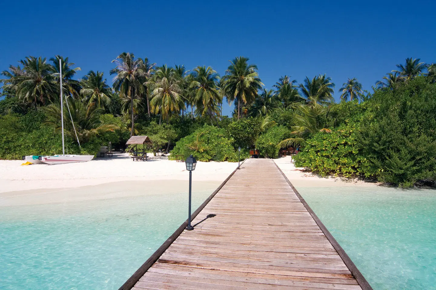Embudu Village Maldives BEACH