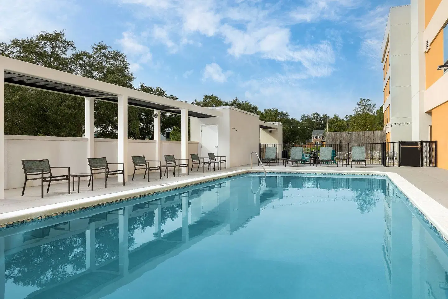 Home2 Suites by Hilton Tallahassee State Capitol OUTDOOR_POOL