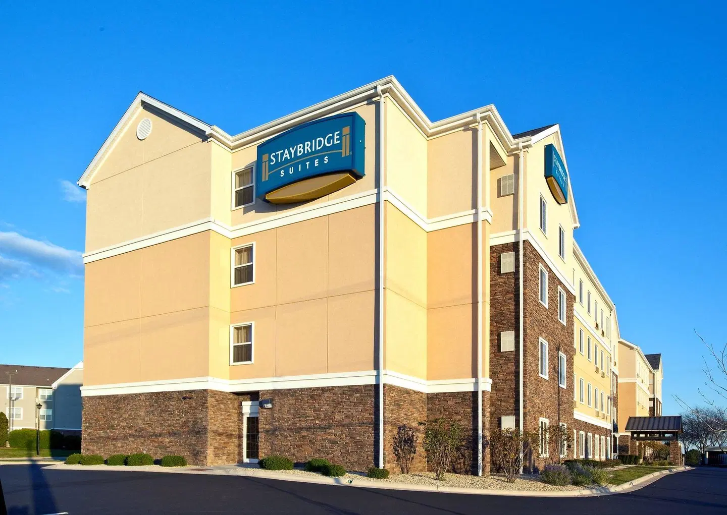 Staybridge Suites Rockford by IHG EXTERIOR
