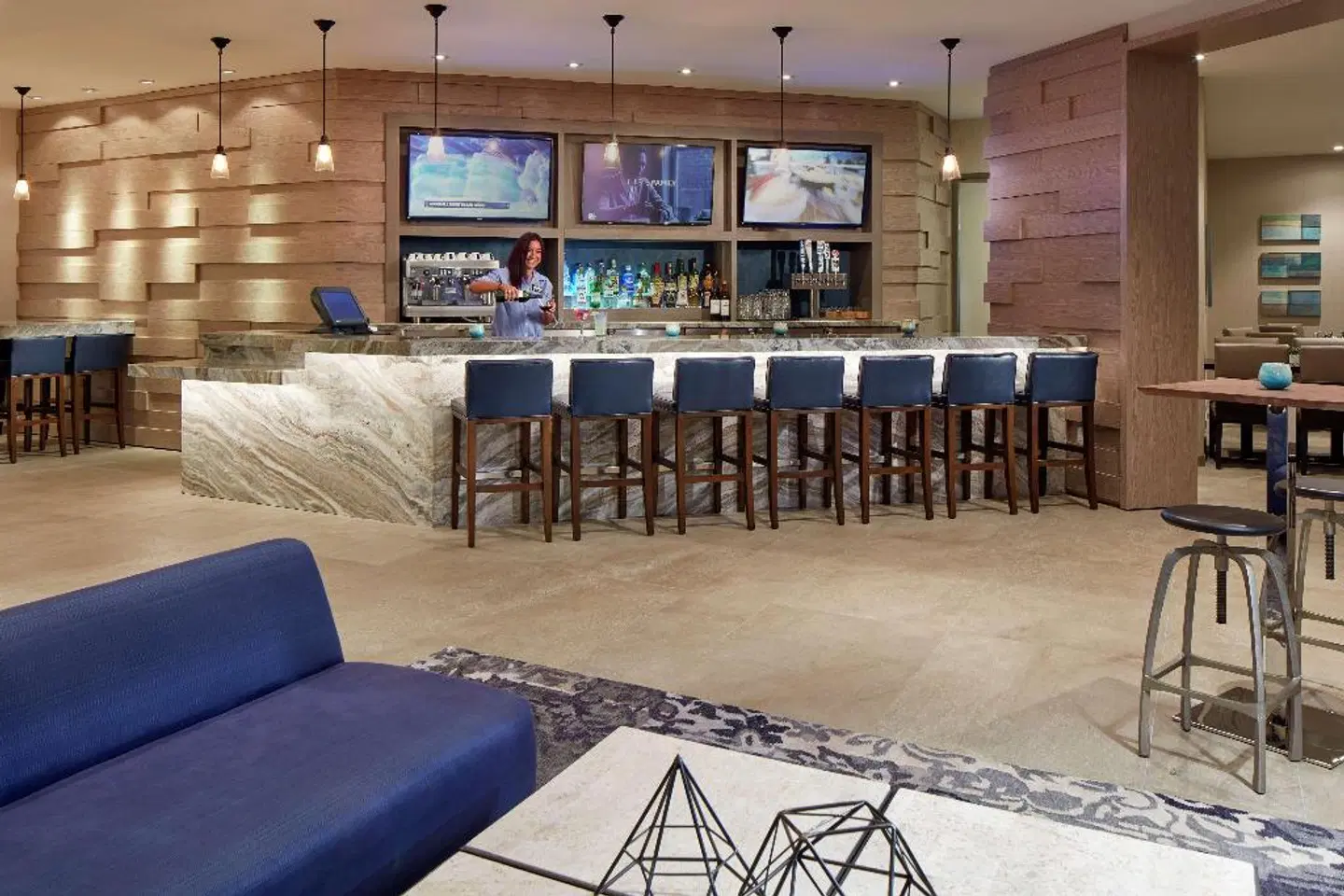 Hilton Garden Inn San Diego Mission Valley Stadium Bar