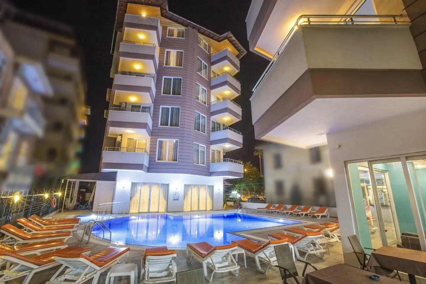 Hawaii Suite Beach Hotel EXTERIOR