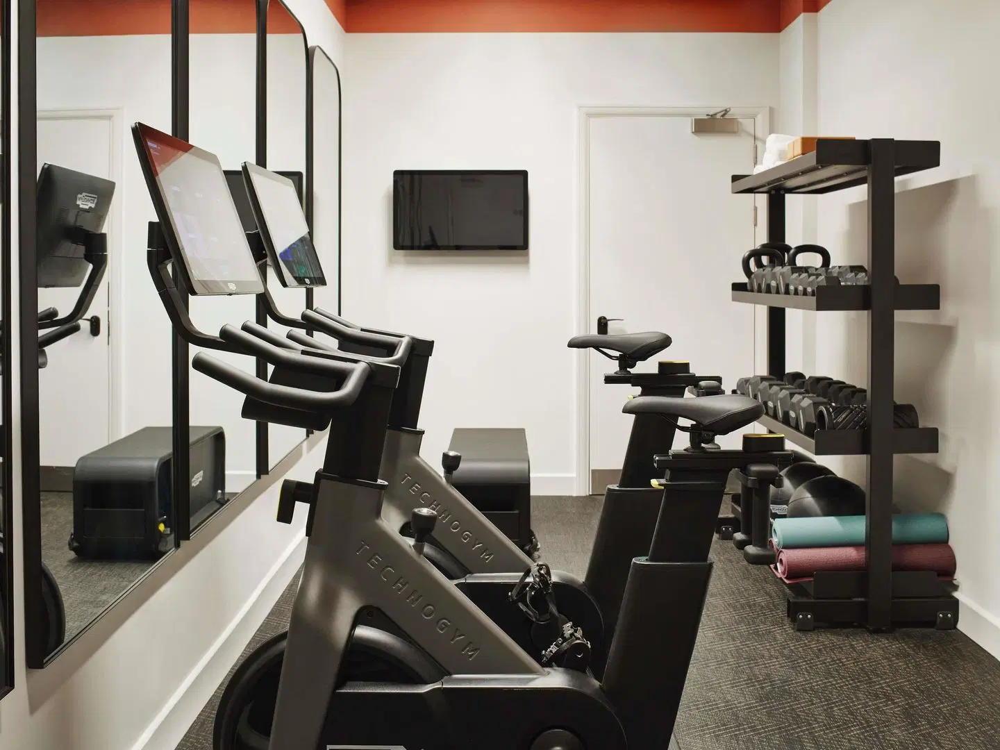Hyde London City SPORTS_AND_LEISURE
