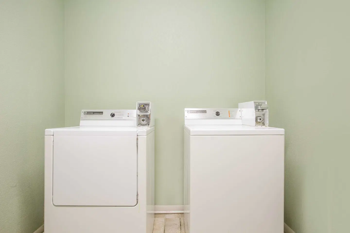 SureStay Hotel by Best Western North Myrtle Beach BATHROOM