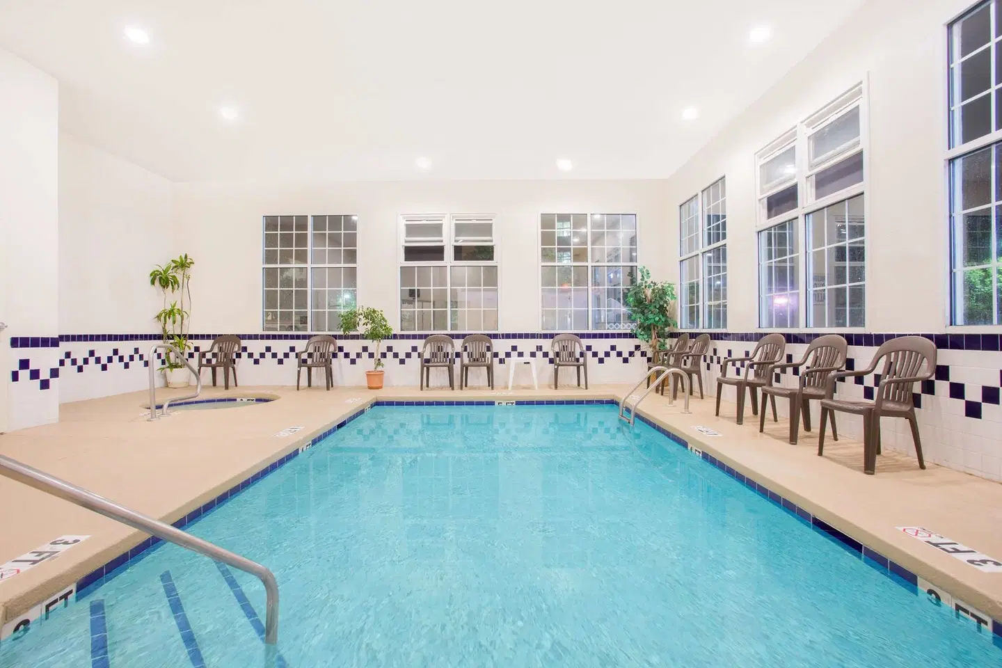 SureStay Hotel by Best Western North Myrtle Beach INDOOR_POOL