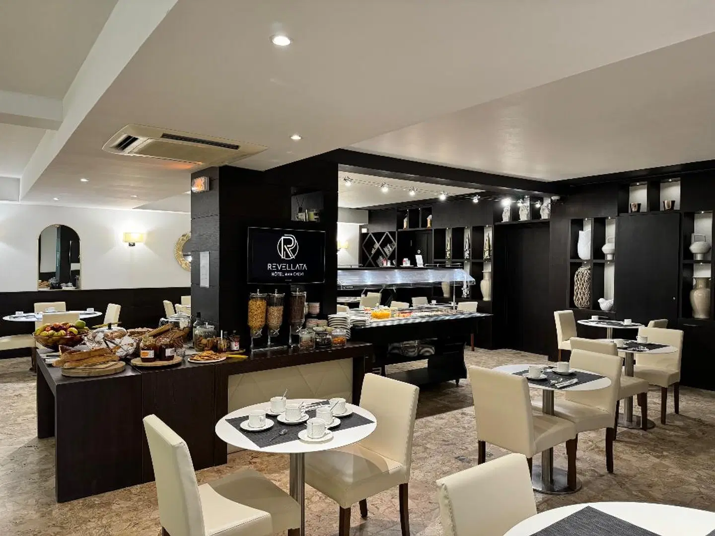 La Revellata Bar
