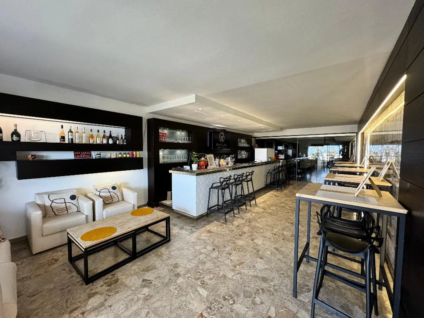 La Revellata Bar
