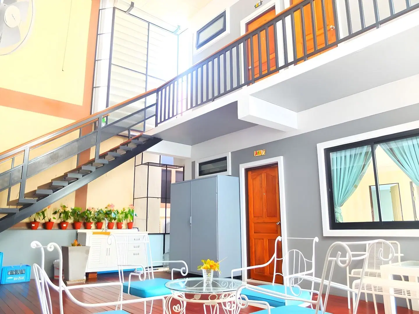 Baan Term Fun Saen Suk MODEL_IMPRESSION