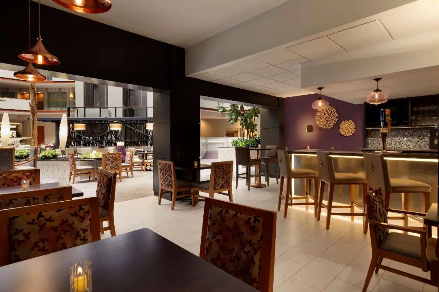 Embassy Suites by Hilton Irvine Orange County Airport Bar