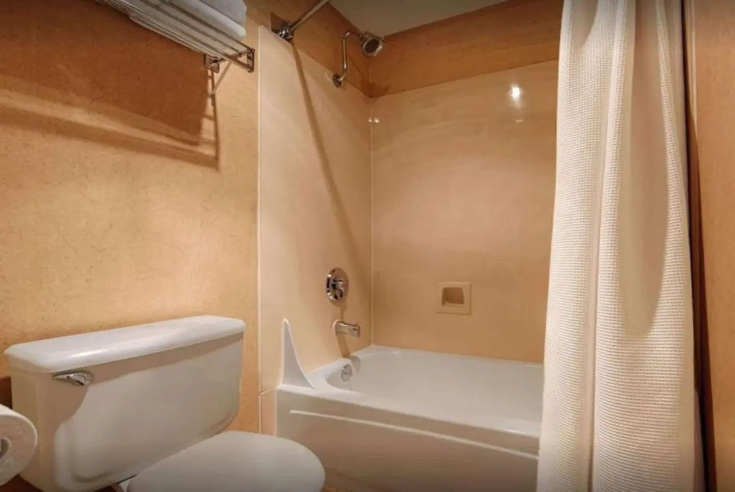 Best Western PLUS Lighthouse Hotel Badezimmer