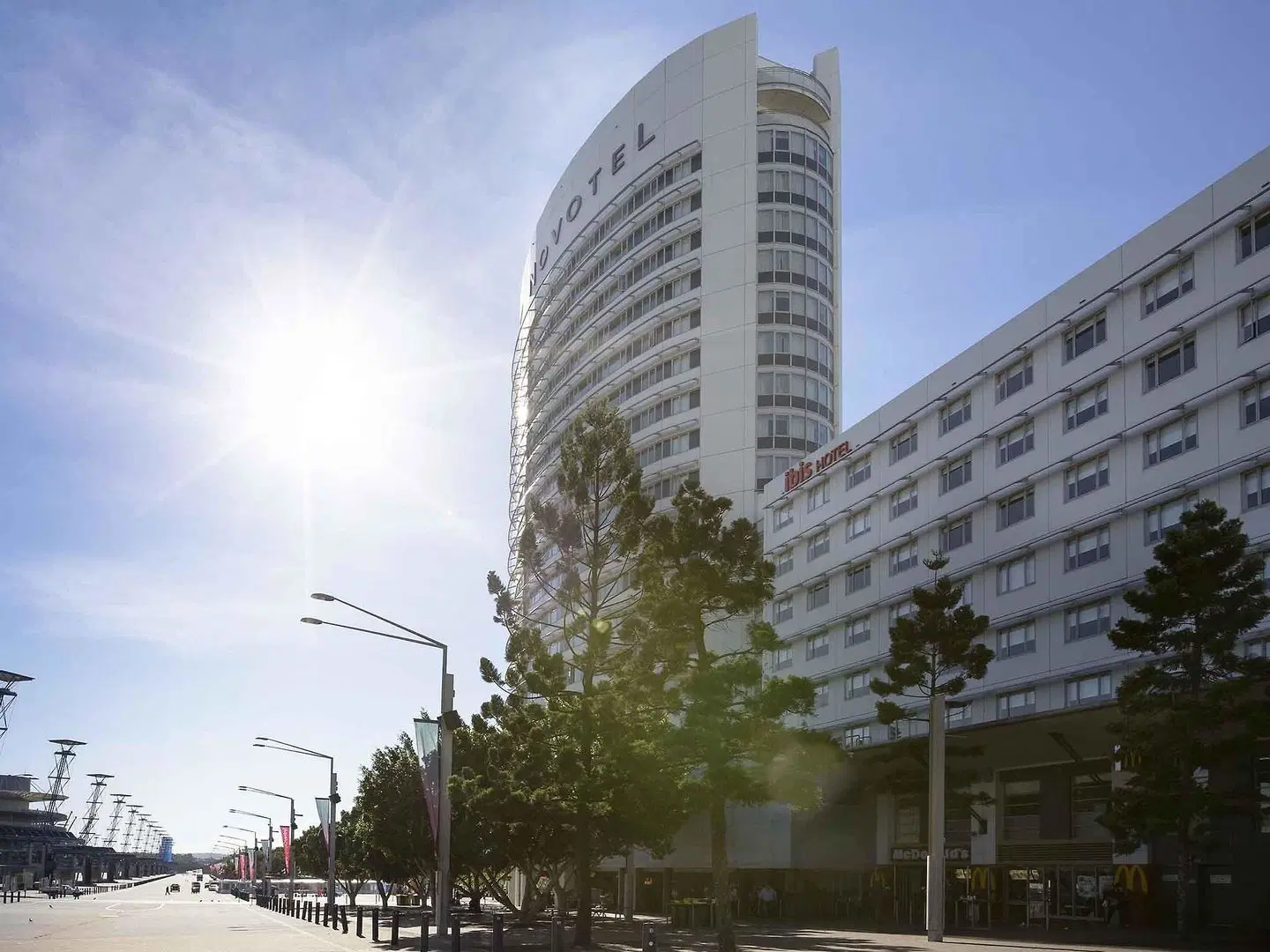 Novotel Sydney Olympic Park Hotel EXTERIOR
