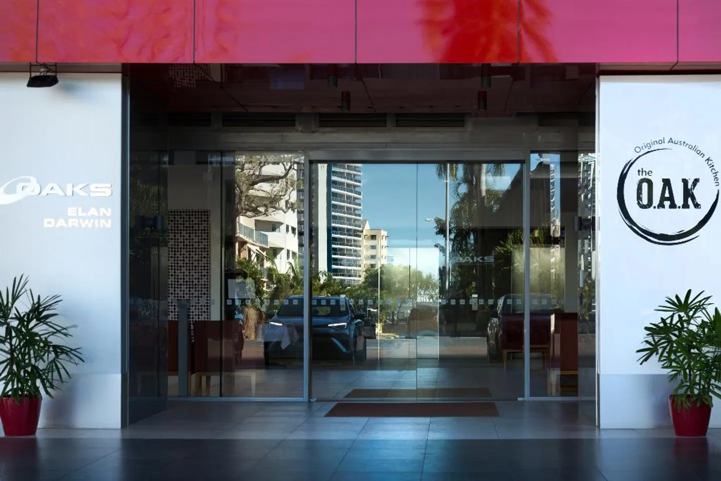 Oaks Darwin Elan Hotel EXTERIOR