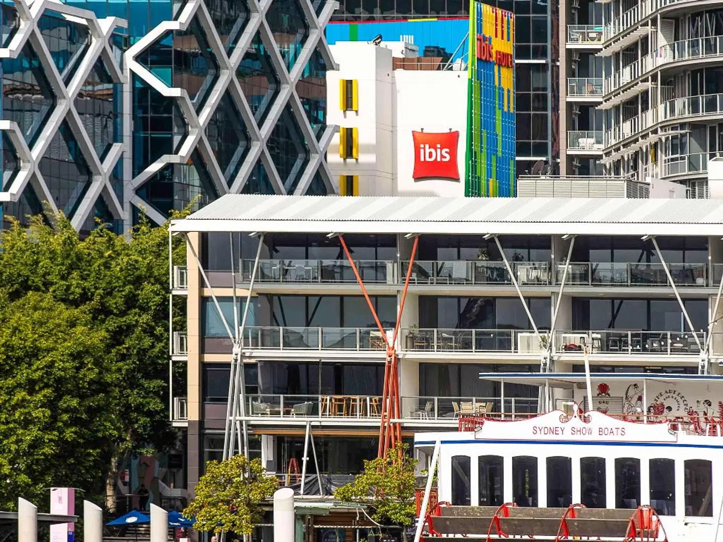 ibis Sydney Barangaroo EXTERIOR
