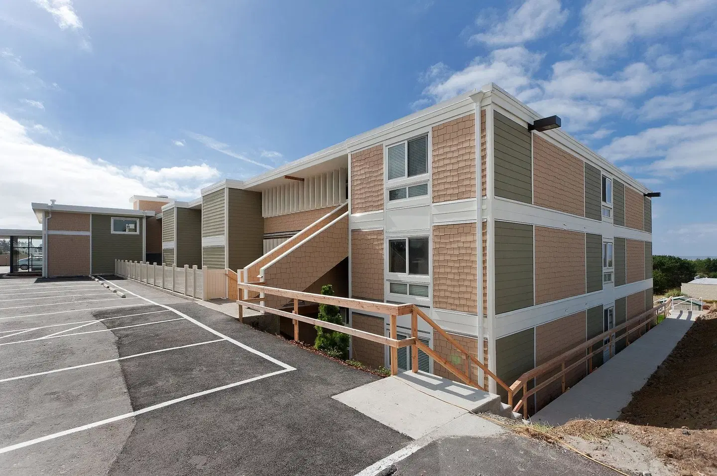 WorldMark Surfside Inn EXTERIOR