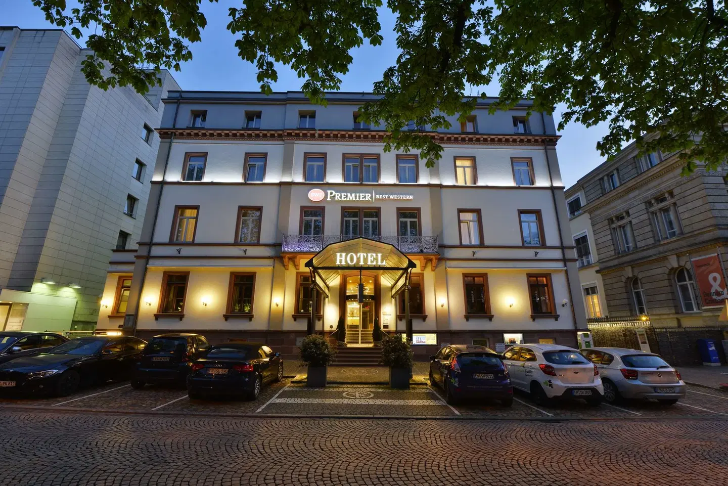 Best Western Premier Hotel Victoria EXTERIOR