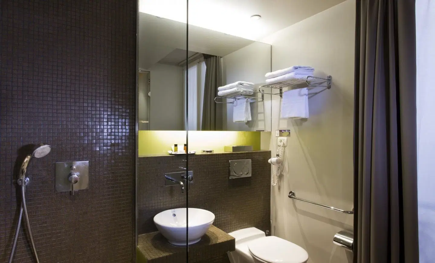 Hôtel Elixir Badezimmer