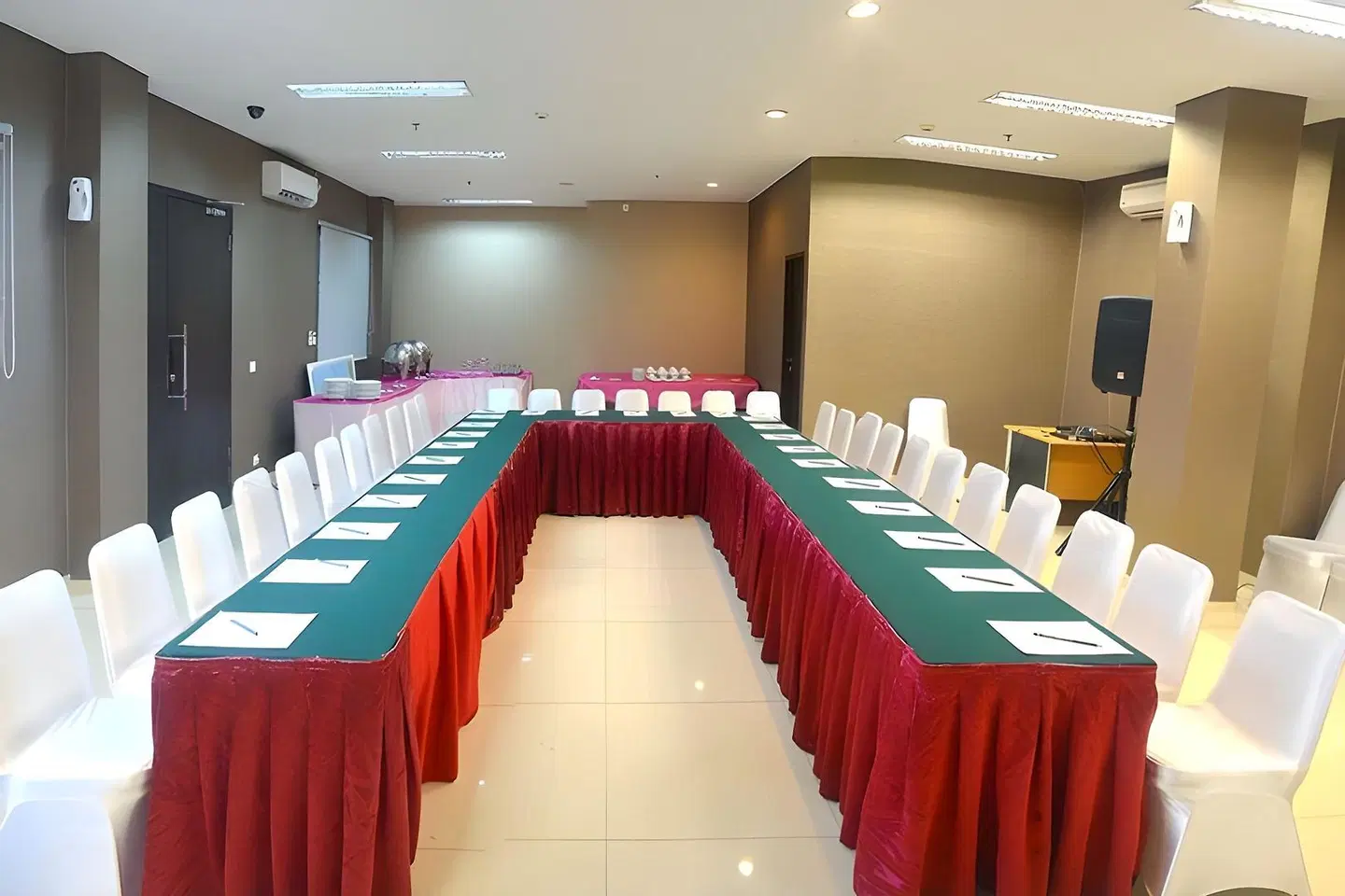 Nite & Day Jakarta Bandengan CONFERENCE