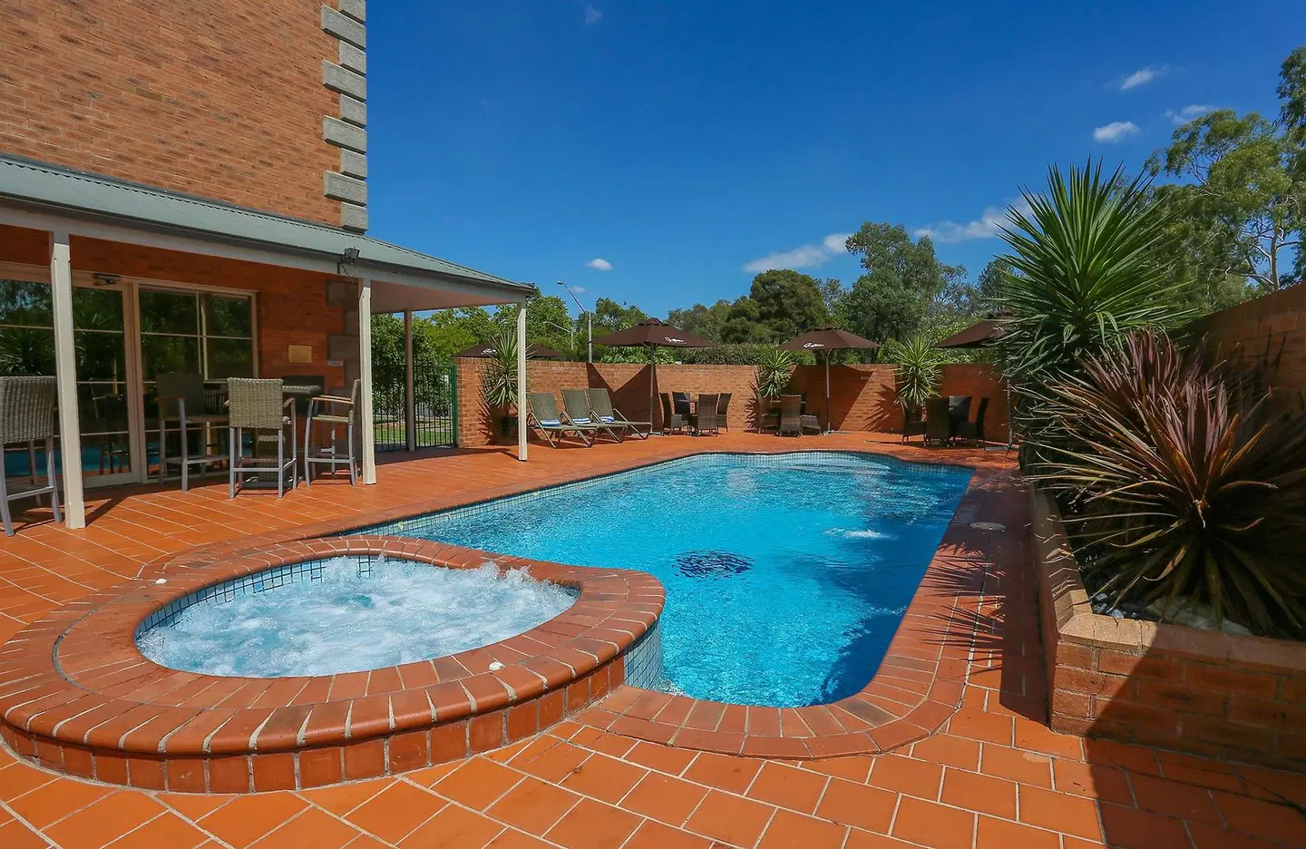 Best Western Plus Albury Hovell Tree Inn OUTDOOR_POOL