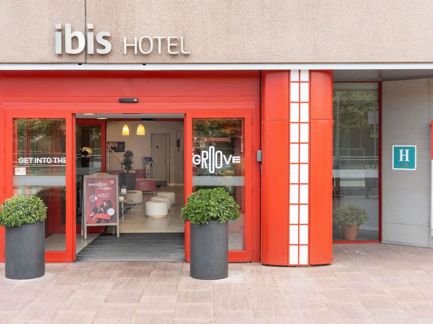ibis Barcelona Meridiana LOUNGE_LOBBY
