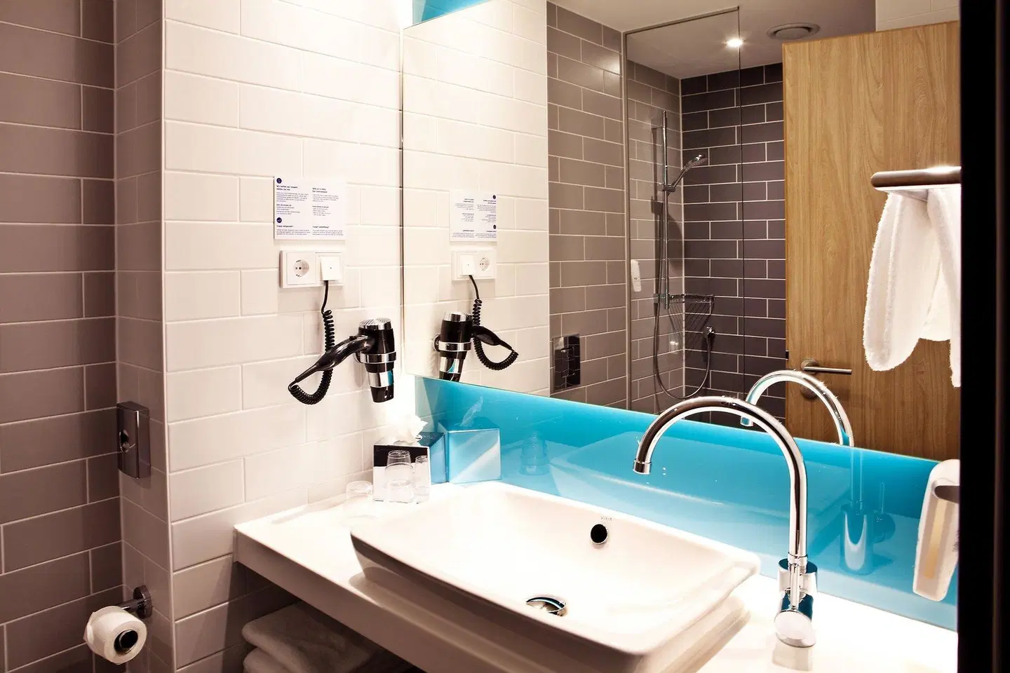 Holiday Inn Express & Suites Basel - Allschwil by IHG Badezimmer