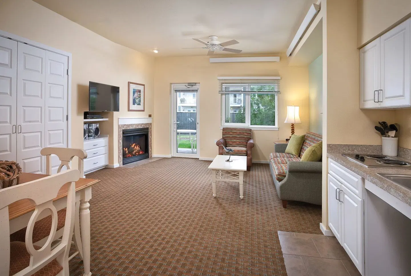 WorldMark Long Beach LOUNGE_LOBBY