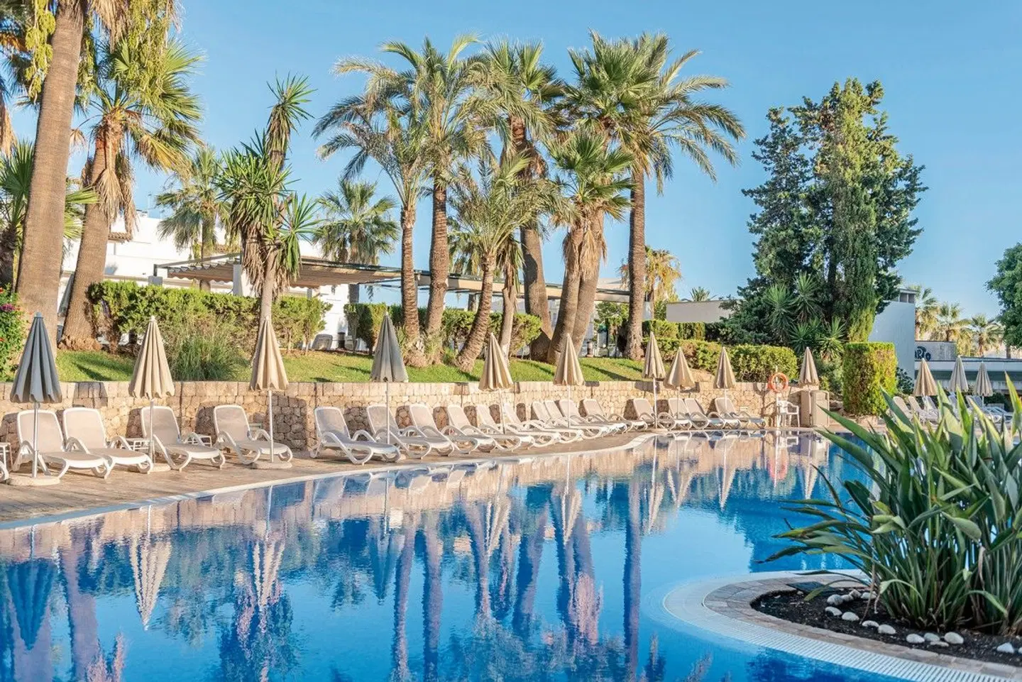 Welikehotel Marfil Playa OUTDOOR_POOL